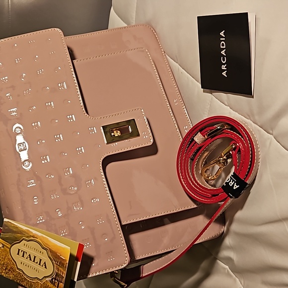 Arcadia Bag - Picture 12 of 16